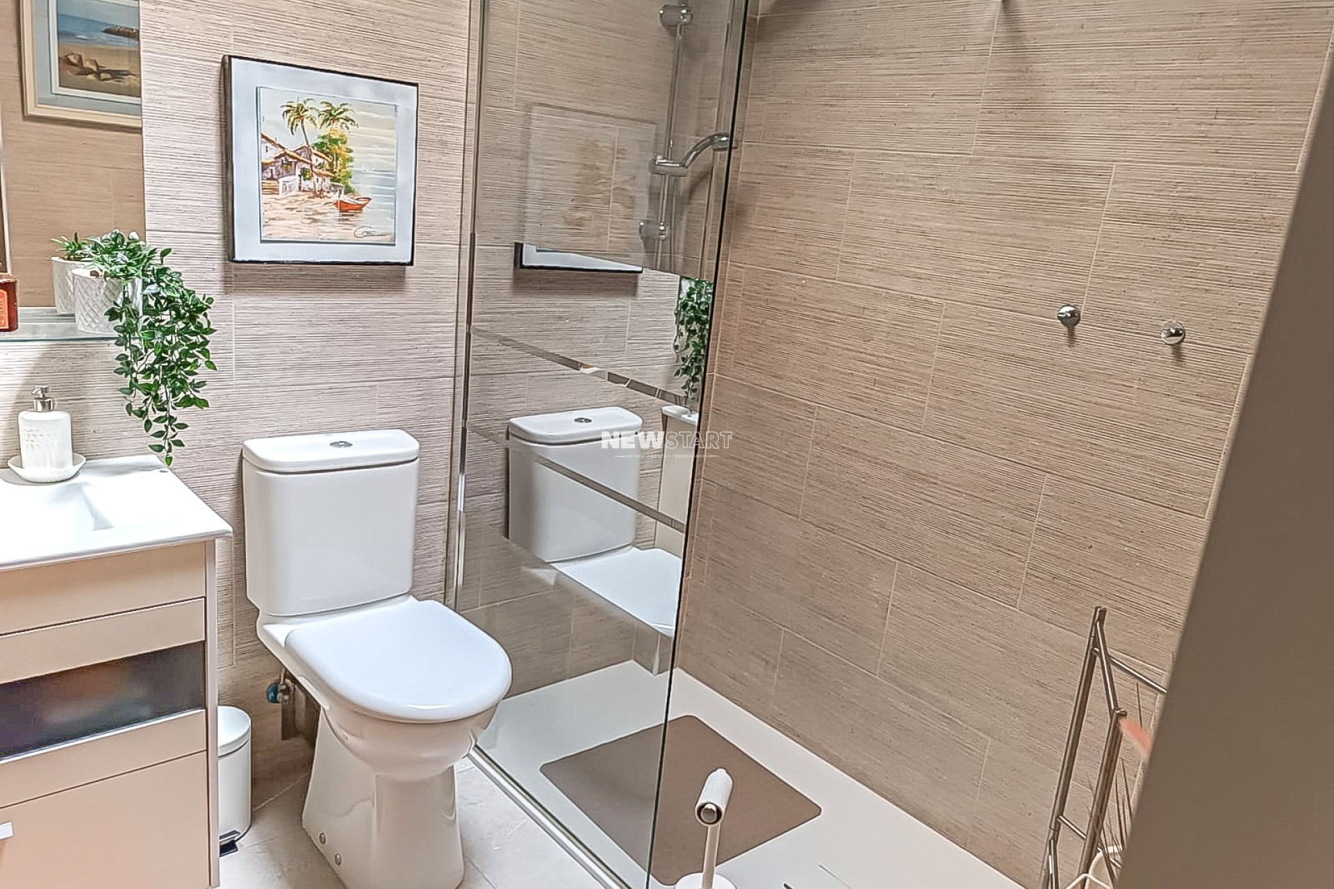 Resale - Detached - Daya Nueva