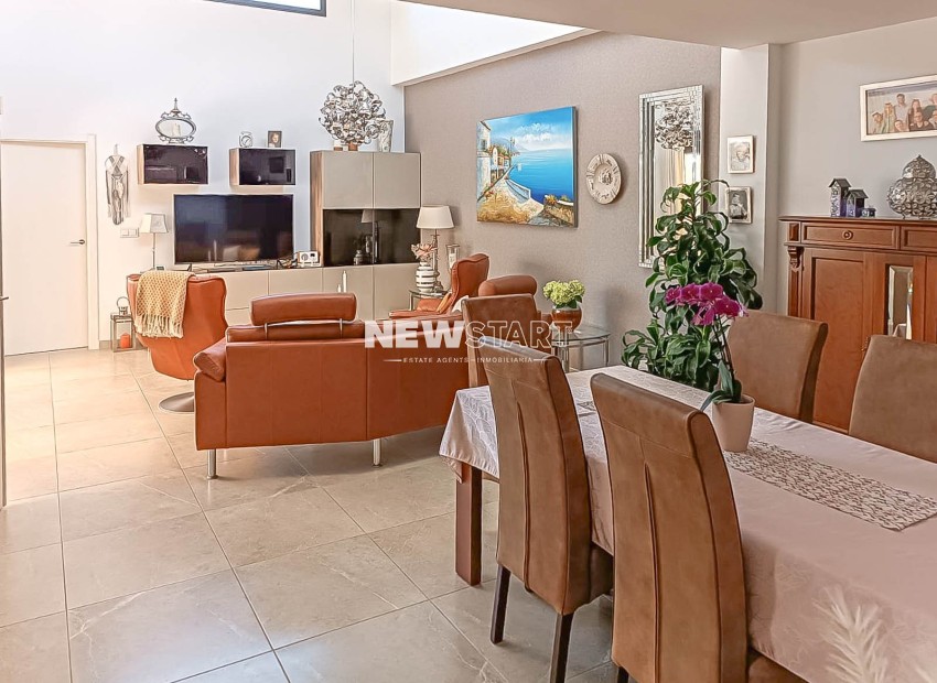 Resale - Detached - Daya Nueva