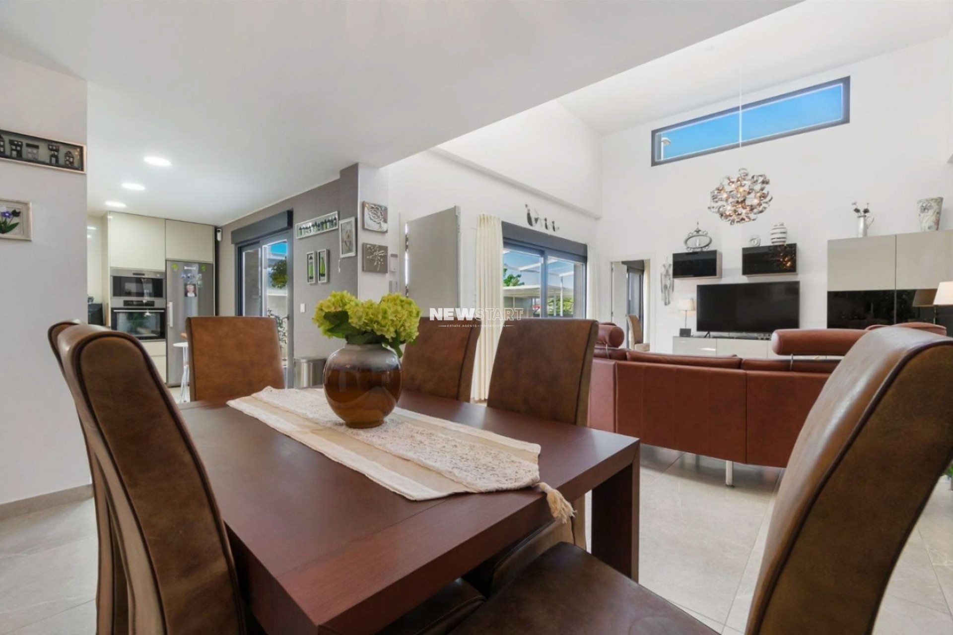 Resale - Detached - Daya Nueva