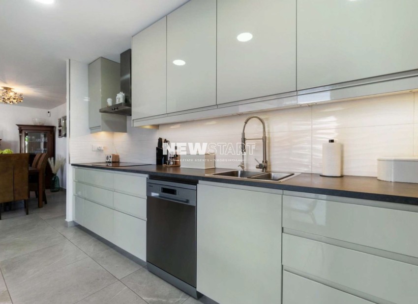 Resale - Detached - Daya Nueva