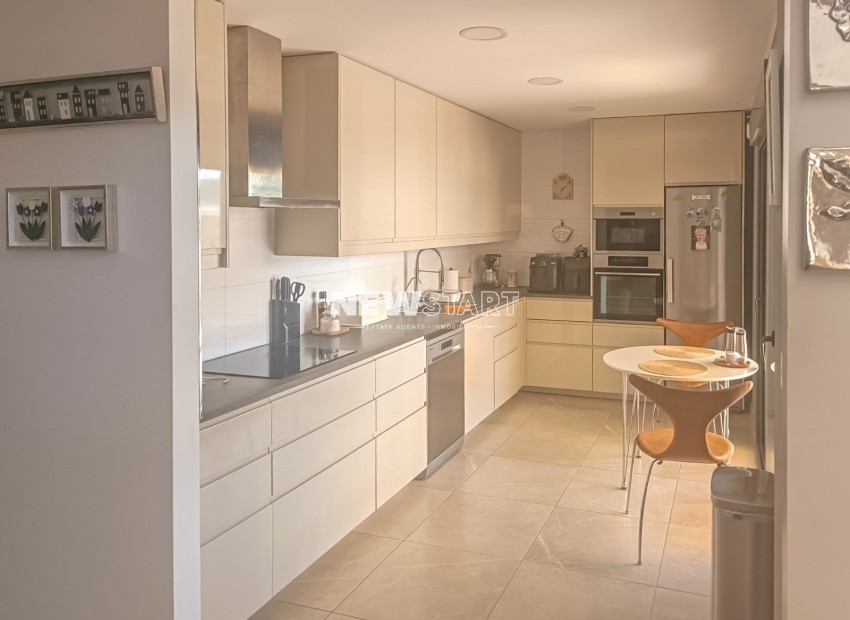 Resale - Detached - Daya Nueva