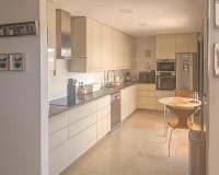 Resale - Detached - Daya Nueva