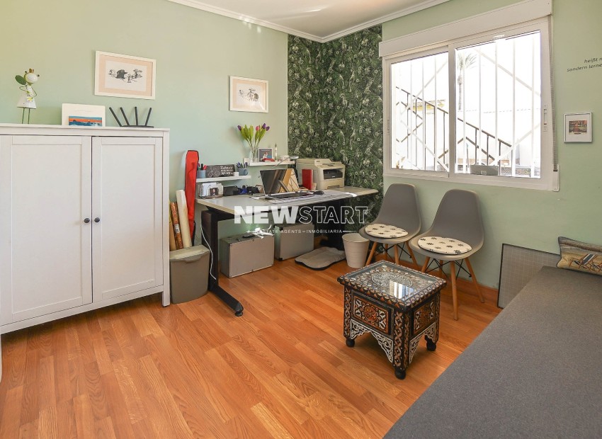 Resale - Detached - La Marina - Urb. El Oasis