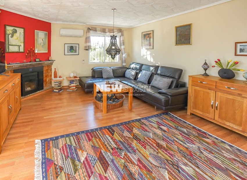 Resale - Detached - La Marina - Urb. El Oasis