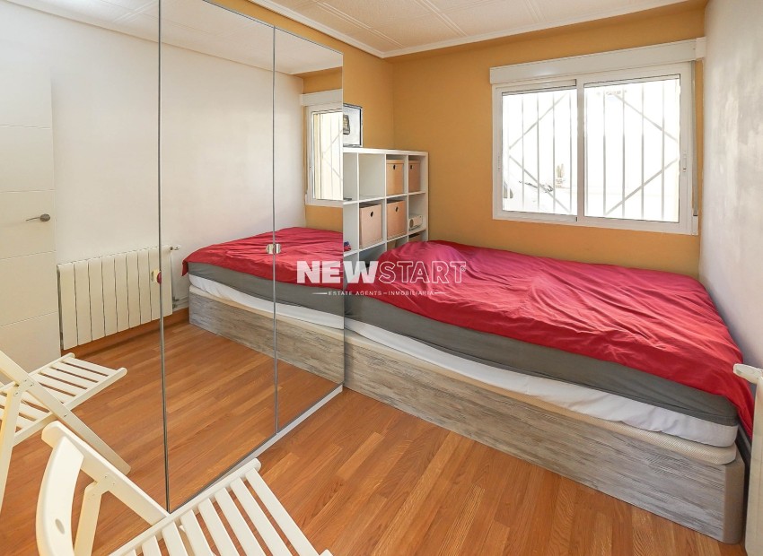 Resale - Detached - La Marina - Urb. El Oasis