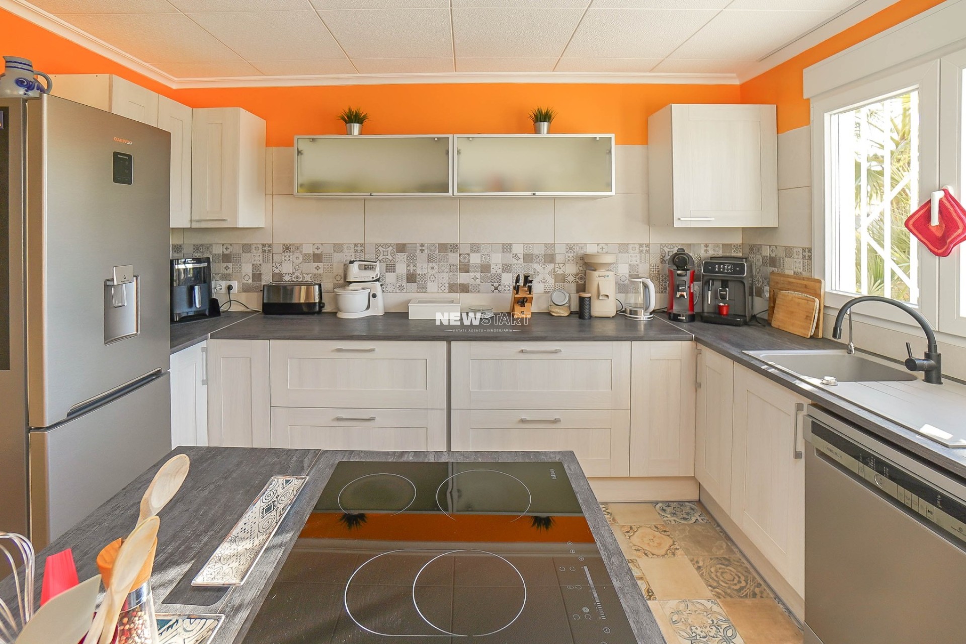 Resale - Detached - La Marina - Urb. El Oasis