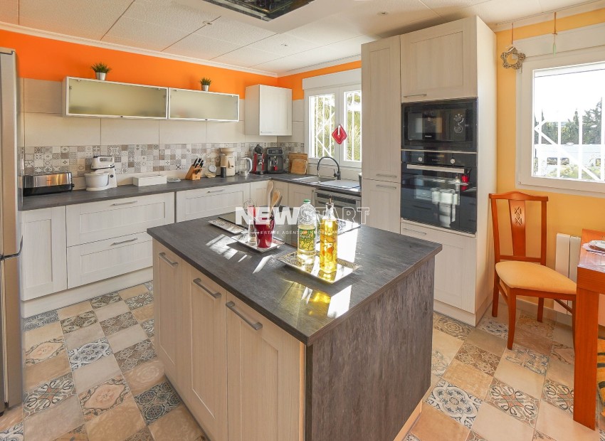 Resale - Detached - La Marina - Urb. El Oasis