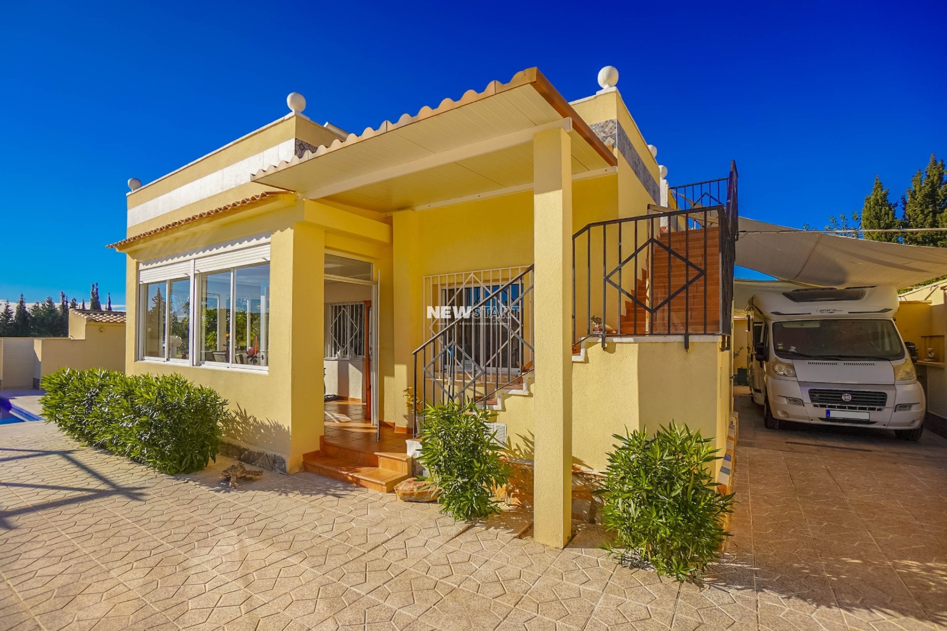 Resale - Detached - La Marina - Urb. El Oasis