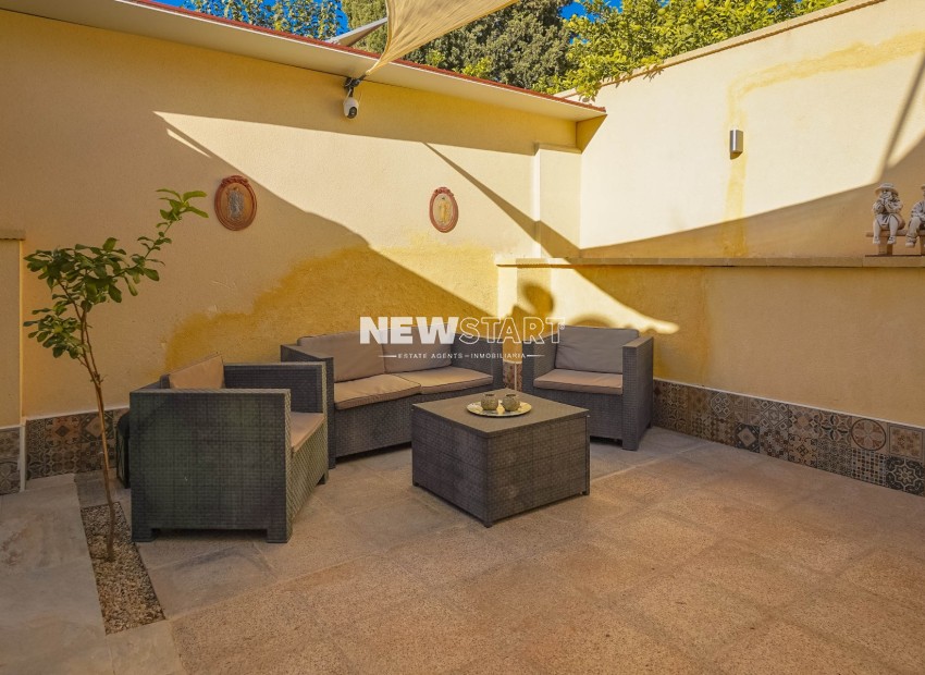 Resale - Detached - La Marina - Urb. El Oasis