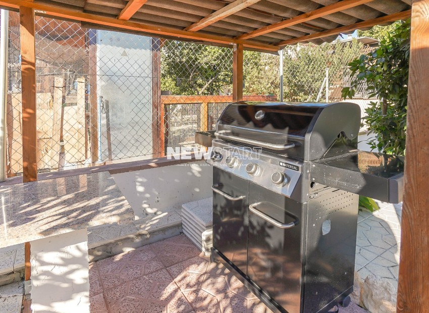 Resale - Detached - La Marina - Urb. El Oasis