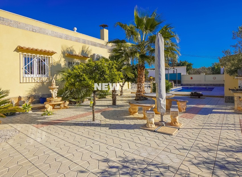 Resale - Detached - La Marina - Urb. El Oasis