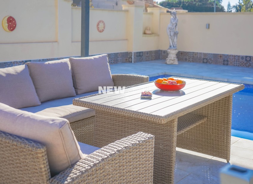 Resale - Detached - La Marina - Urb. El Oasis