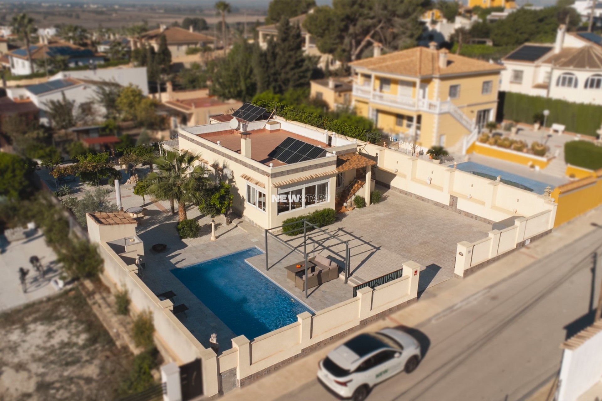Resale - Detached - La Marina - Urb. El Oasis