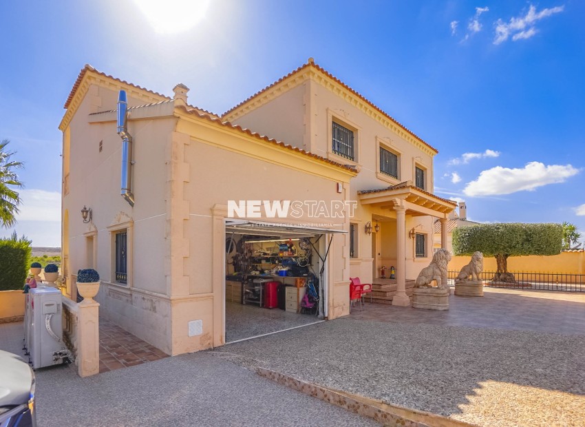 Resale - Detached - La Marina - Urb. La Escuera