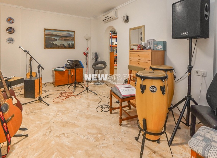 Resale - Detached - La Marina - Urb. La Escuera