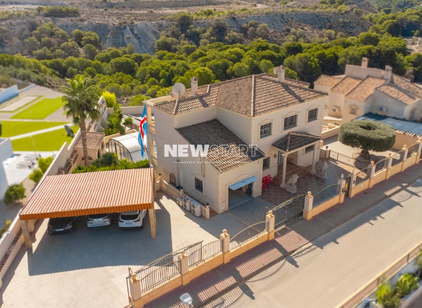 Resale - Detached - La Marina - Urb. La Escuera