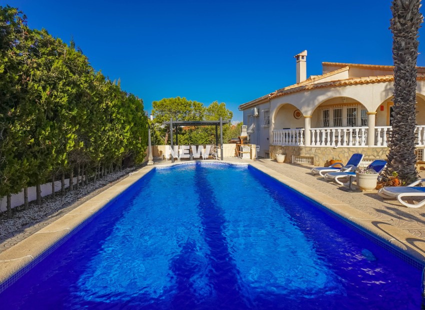 Resale - Detached - La Marina - Urb. La Escuera