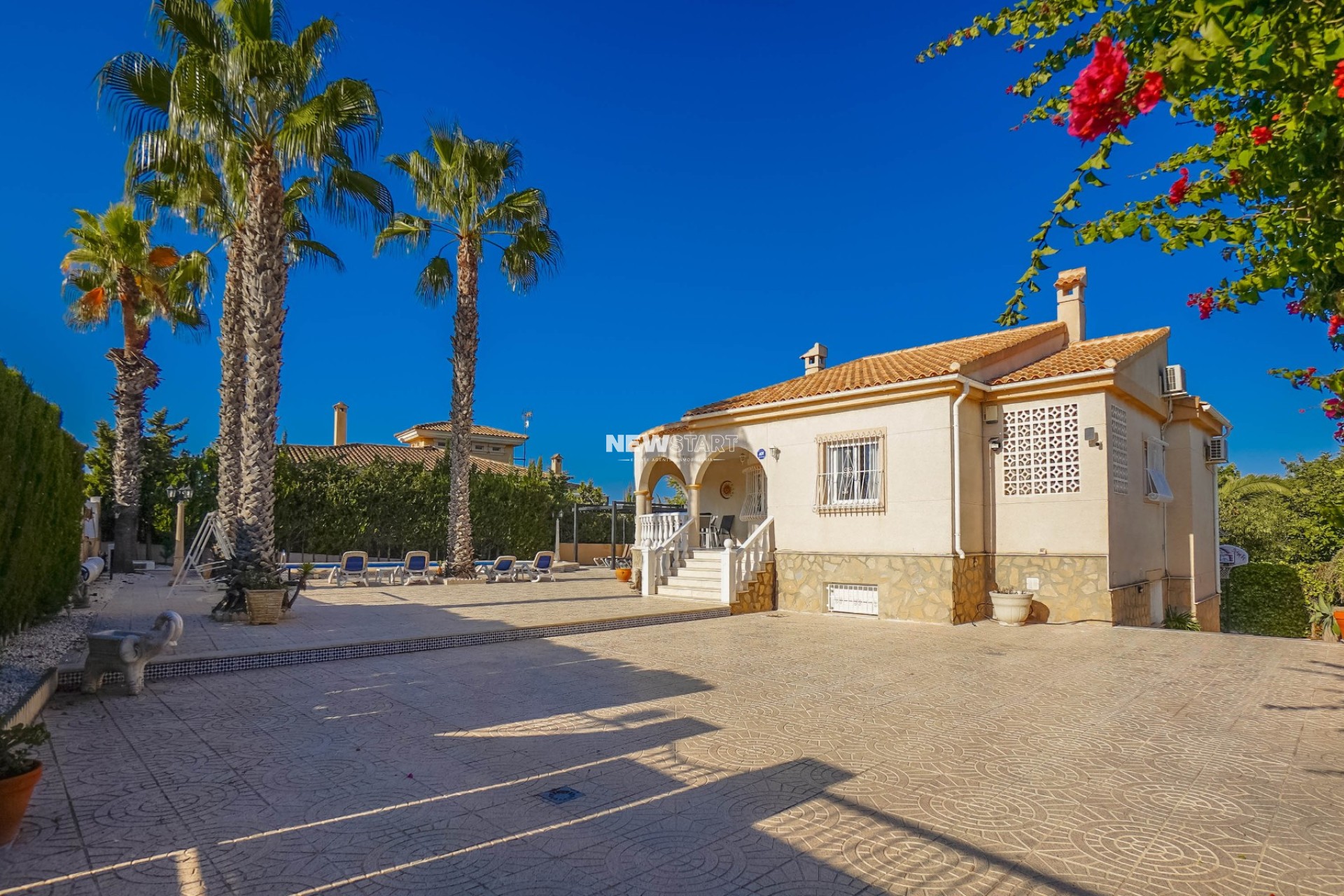 Resale - Detached - La Marina - Urb. La Escuera