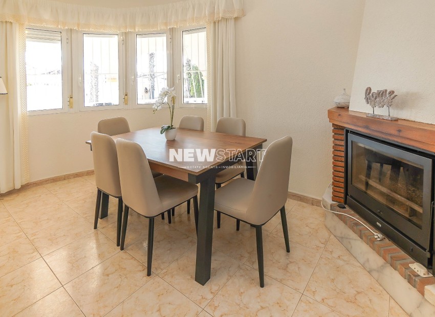 Resale - Detached - La Marina - Urb. La Escuera