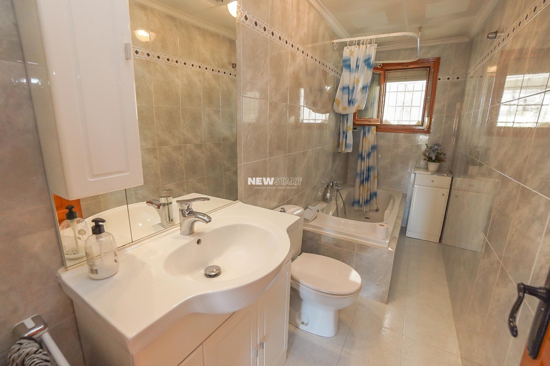 Resale - Detached - La Marina - Urb. La Marina