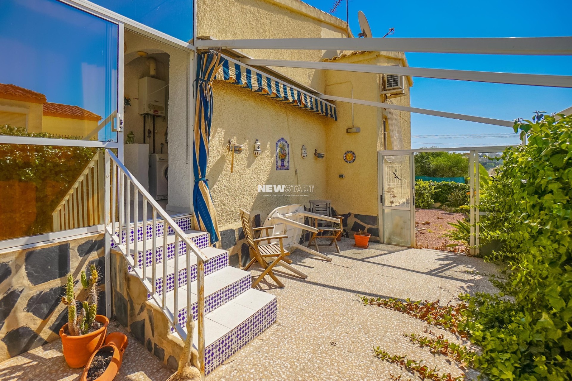Resale - Detached - La Marina - Urb. La Marina
