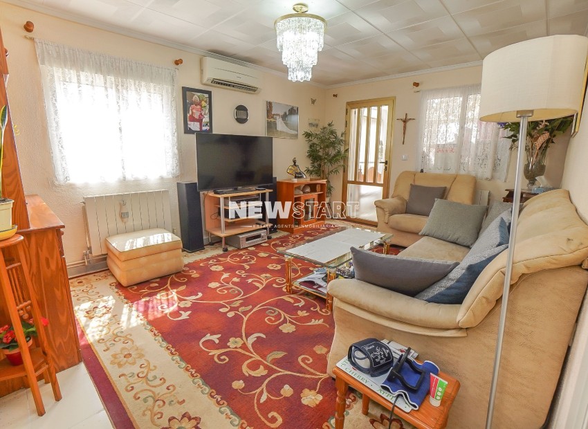 Resale - Detached - La Marina - Urb. La Marina