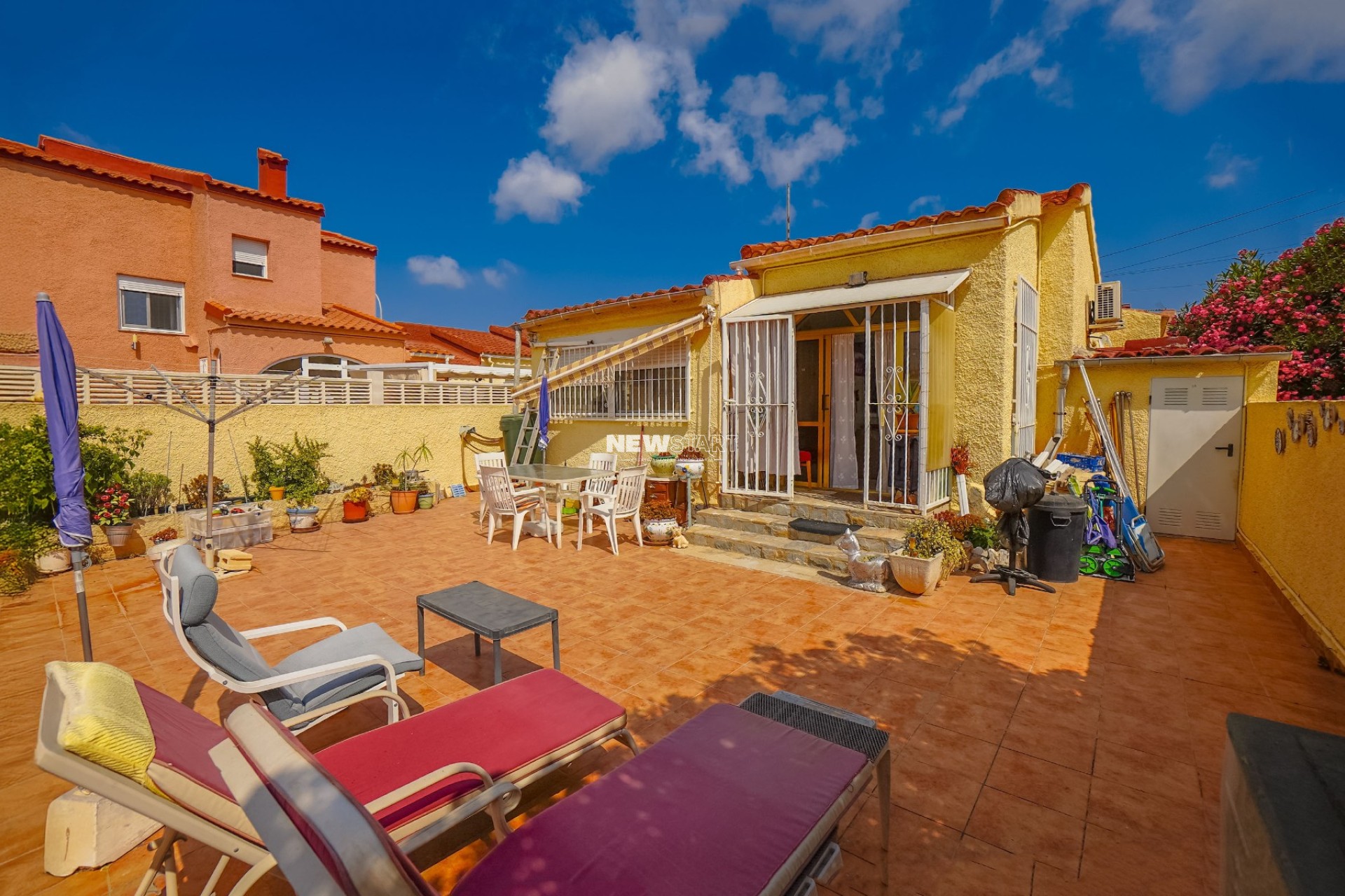 Resale - Detached - La Marina - Urb. La Marina