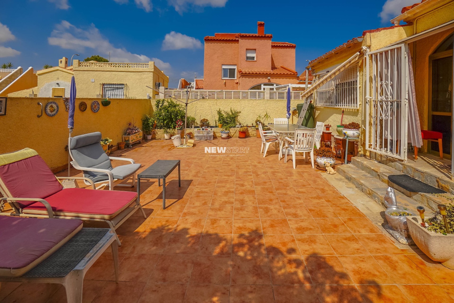 Resale - Detached - La Marina - Urb. La Marina