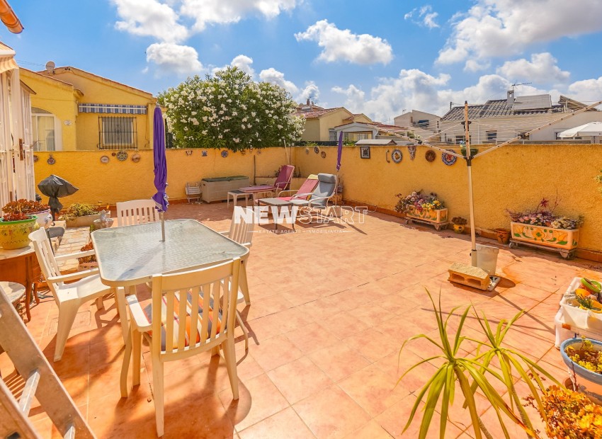 Resale - Detached - La Marina - Urb. La Marina