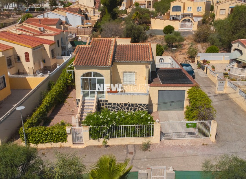 Resale - Detached - La Marina - Urb. La Marina