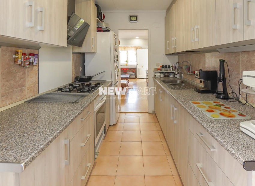 Resale - Detached - La Marina - Urb. La Marina