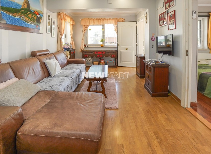 Resale - Detached - La Marina - Urb. La Marina