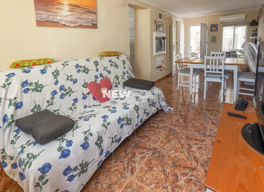 Resale - Detached - La Marina - Urb. La Marina