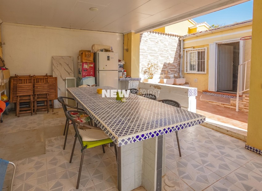 Resale - Detached - La Marina - Urb. La Marina