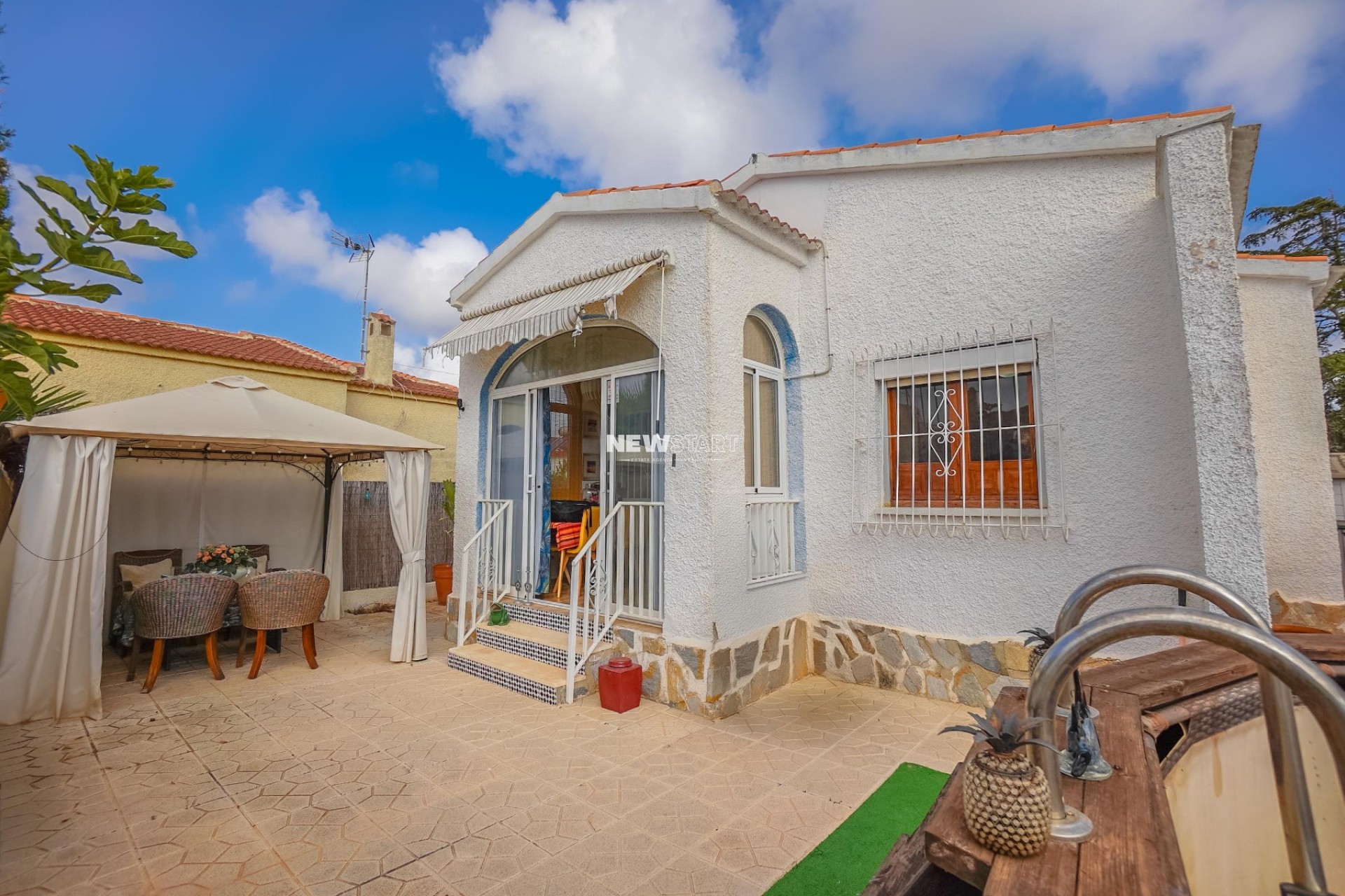 Resale - Detached - La Marina - Urb. La Marina