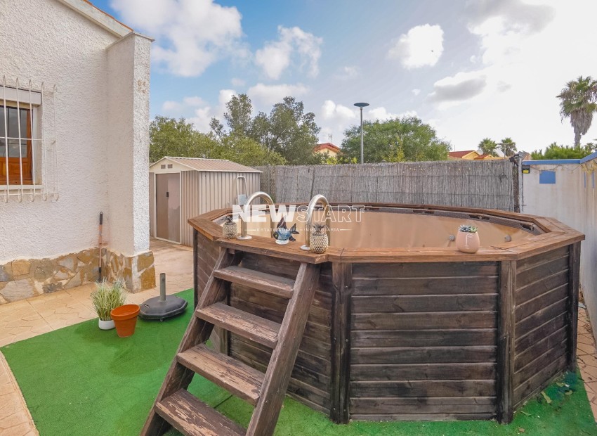 Resale - Detached - La Marina - Urb. La Marina