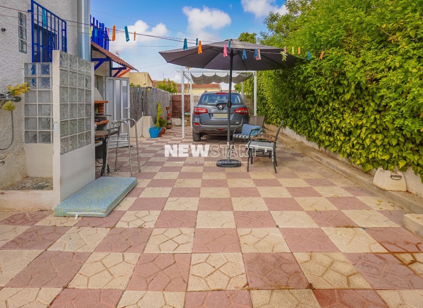 Resale - Detached - La Marina - Urb. La Marina