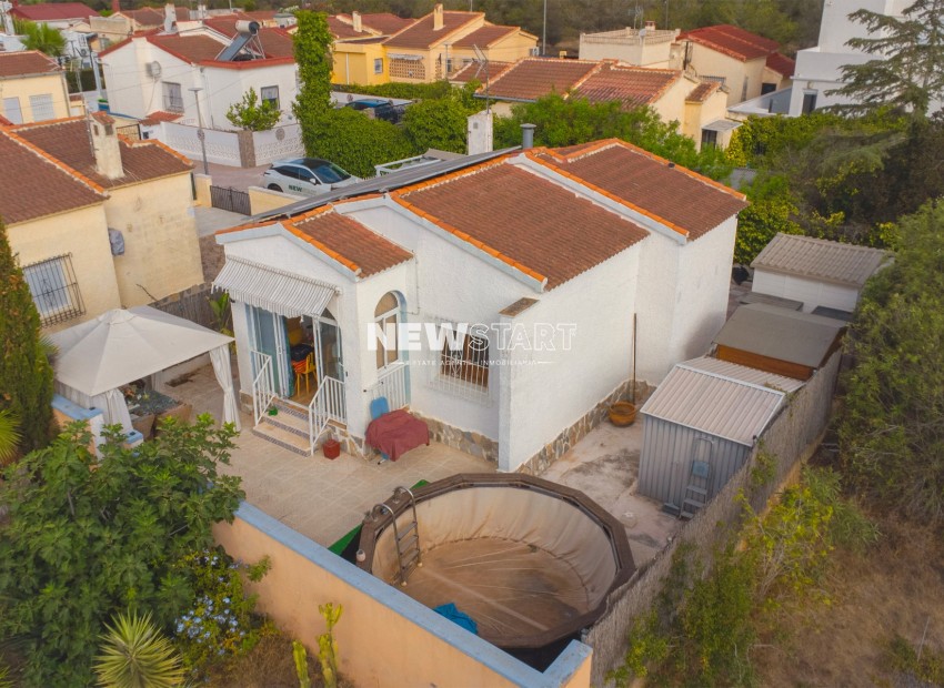 Resale - Detached - La Marina - Urb. La Marina