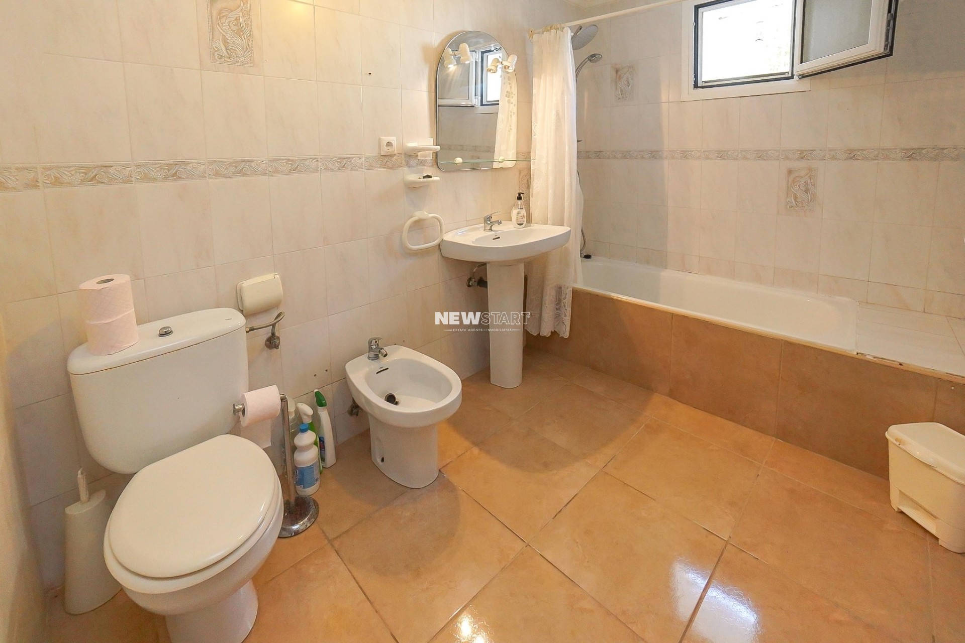 Resale - Detached - La Marina - Urb. La Marina