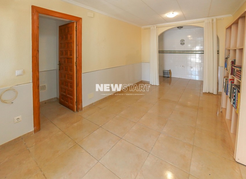 Resale - Detached - La Marina - Urb. La Marina