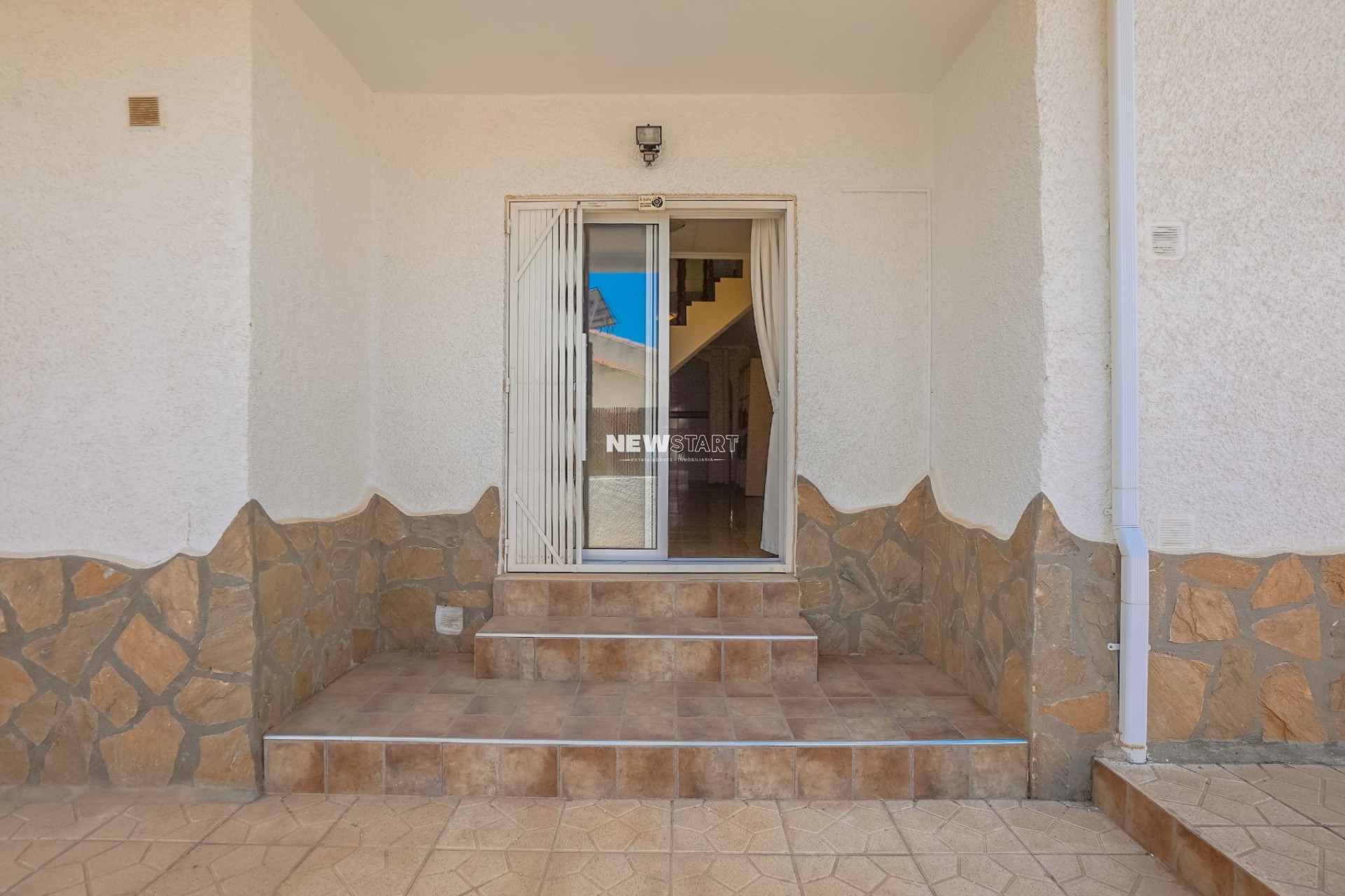 Resale - Detached - La Marina - Urb. La Marina