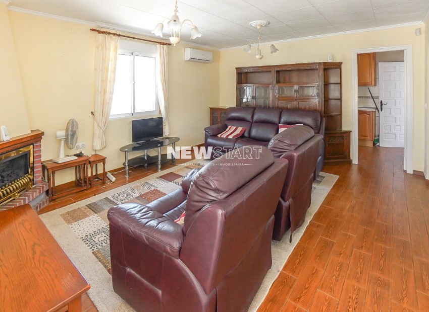 Resale - Detached - La Marina - Urb. La Marina