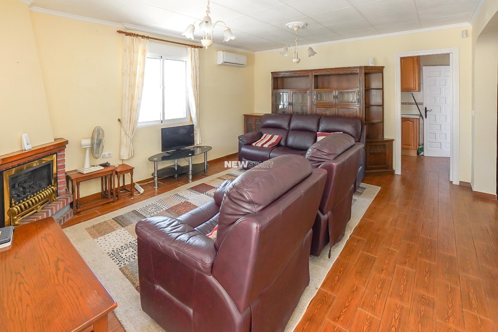 Resale - Detached - La Marina - Urb. La Marina