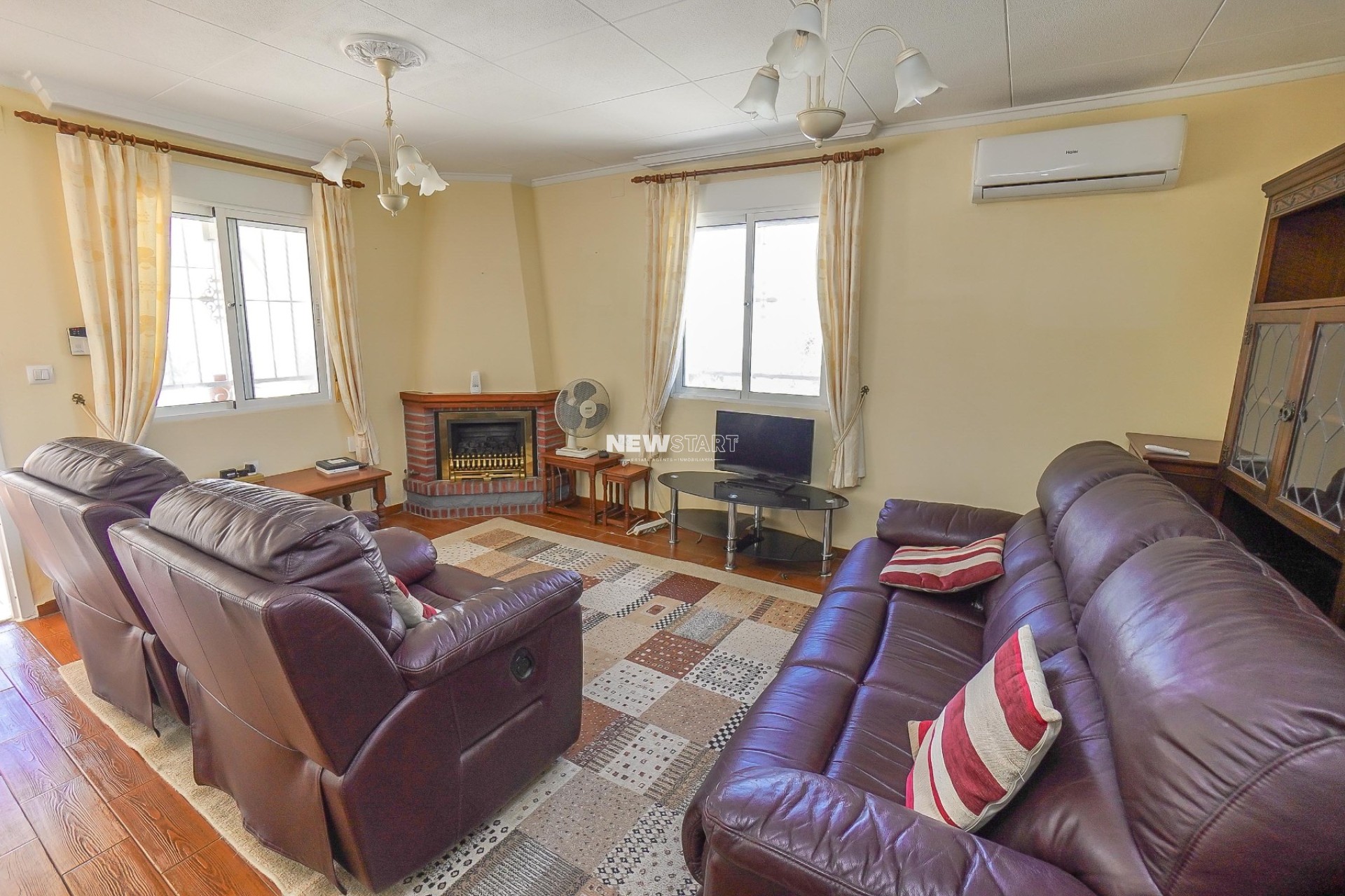 Resale - Detached - La Marina - Urb. La Marina