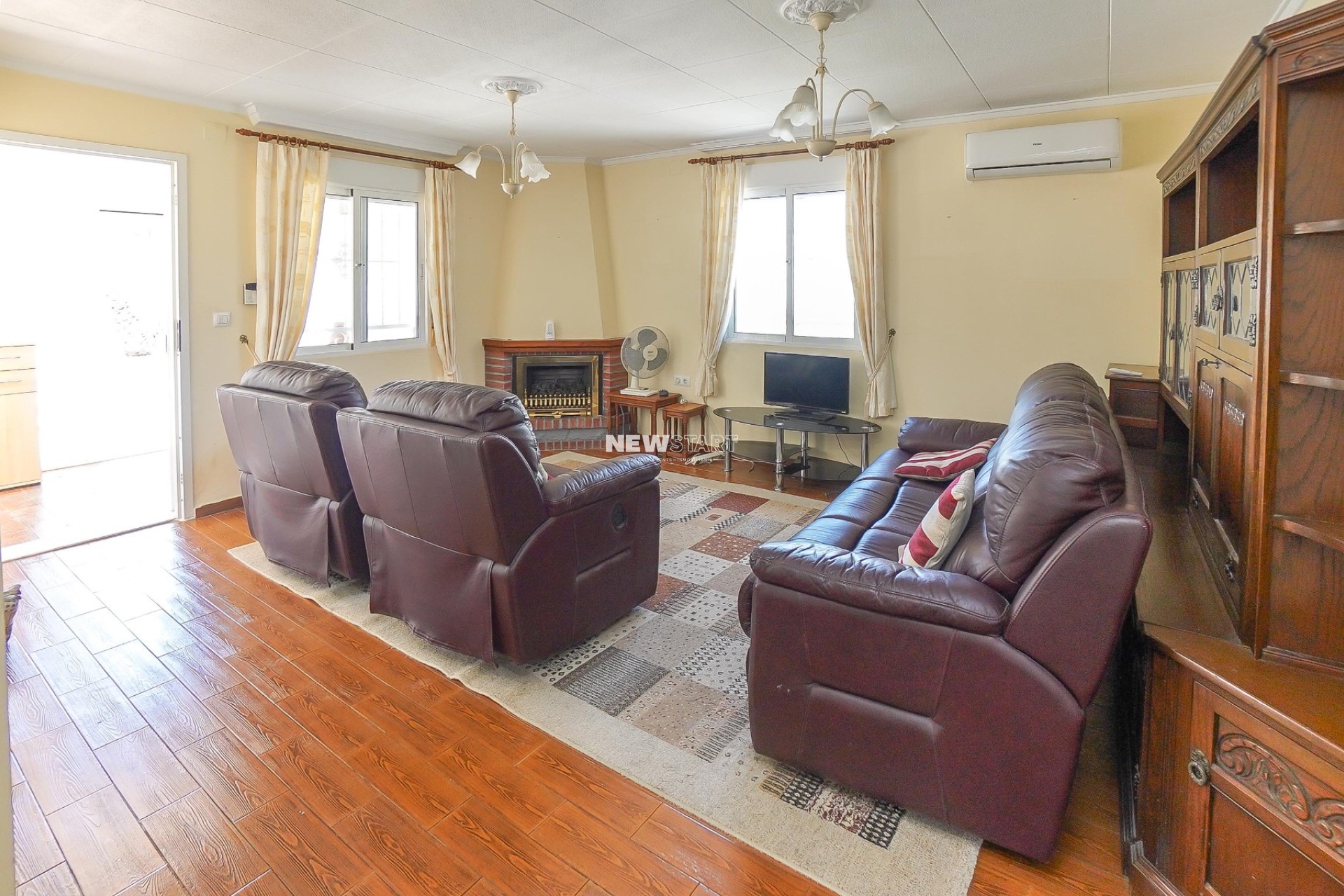 Resale - Detached - La Marina - Urb. La Marina
