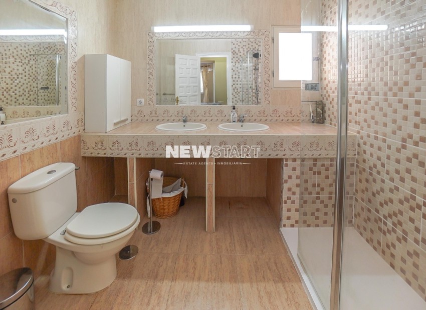 Resale - Detached - La Marina - Urb. La Marina