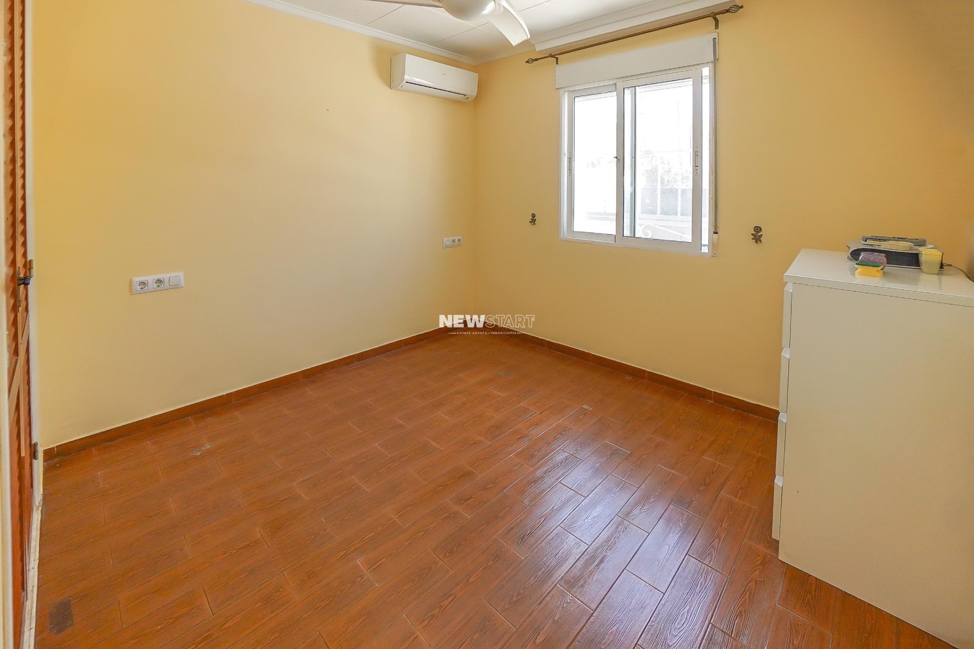 Resale - Detached - La Marina - Urb. La Marina