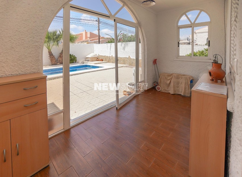 Resale - Detached - La Marina - Urb. La Marina