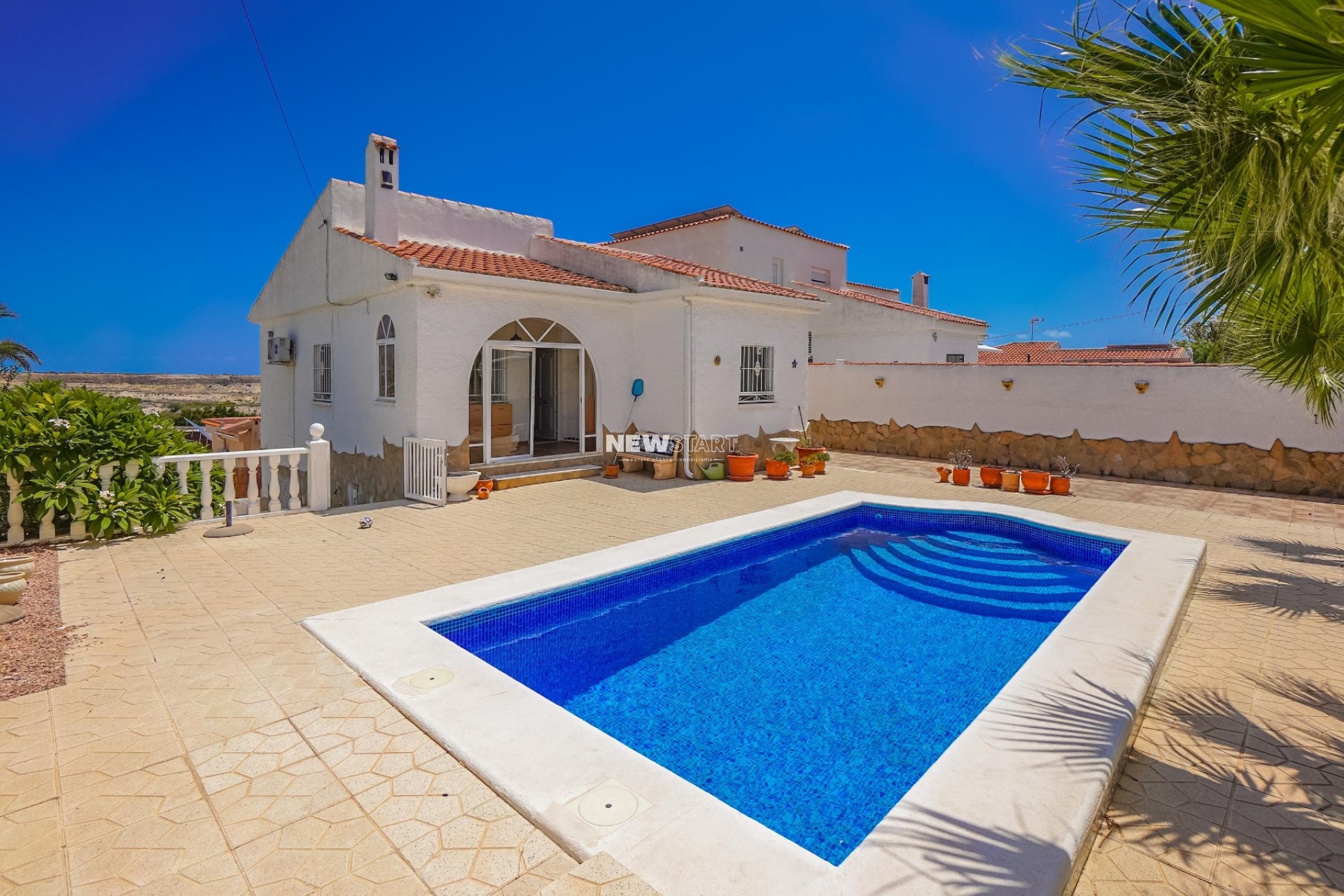 Resale - Detached - La Marina - Urb. La Marina