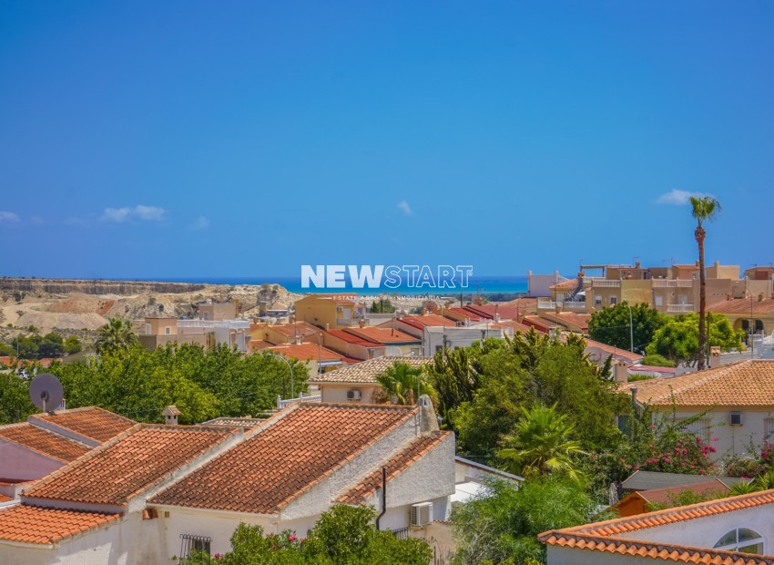 Resale - Detached - La Marina - Urb. La Marina